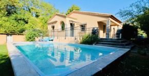 Villa les cèdres piscine nature